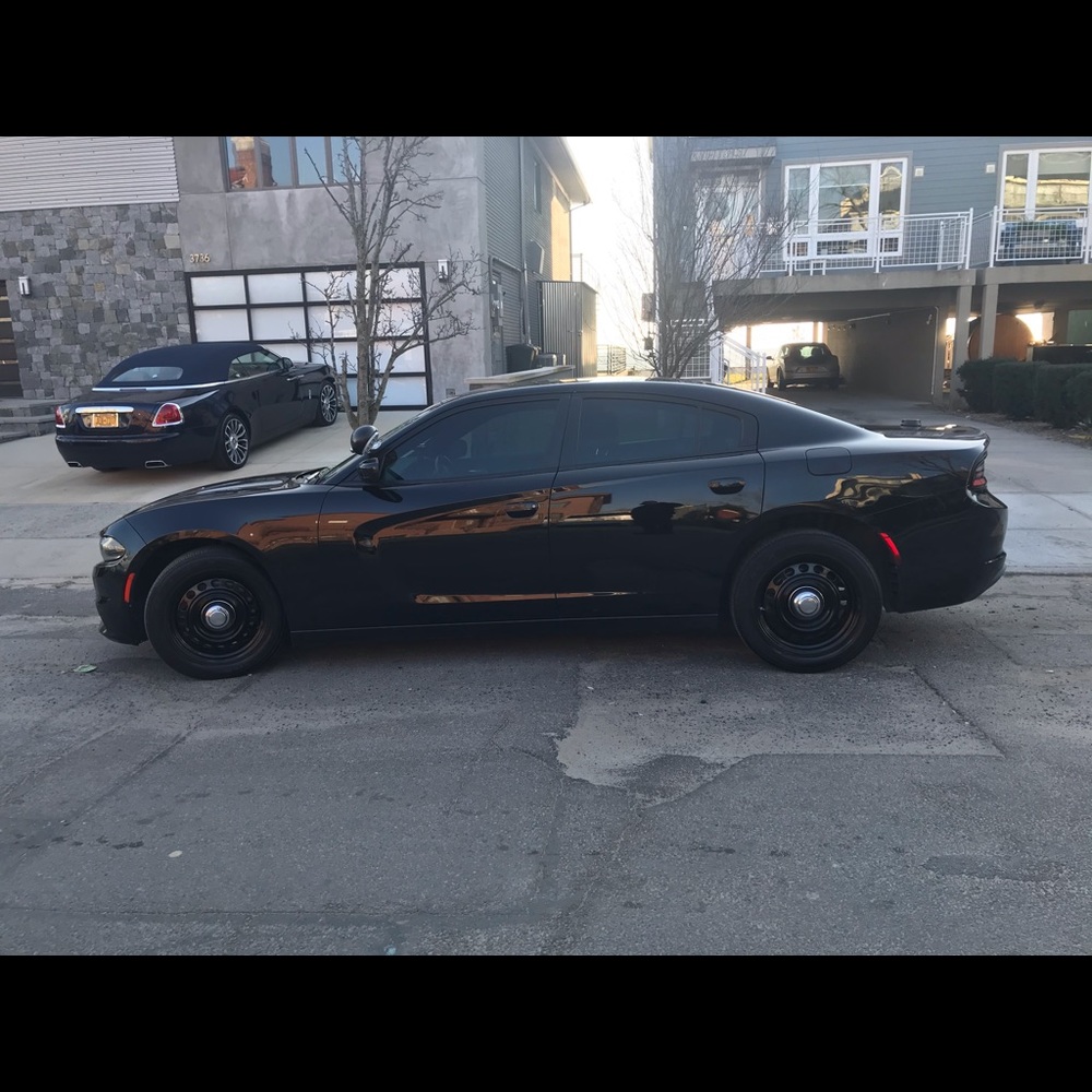 17 charger police 111k